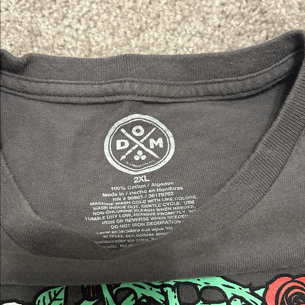 Floral Peace Sign Graphic Tee - Black - Picture 2 of 4